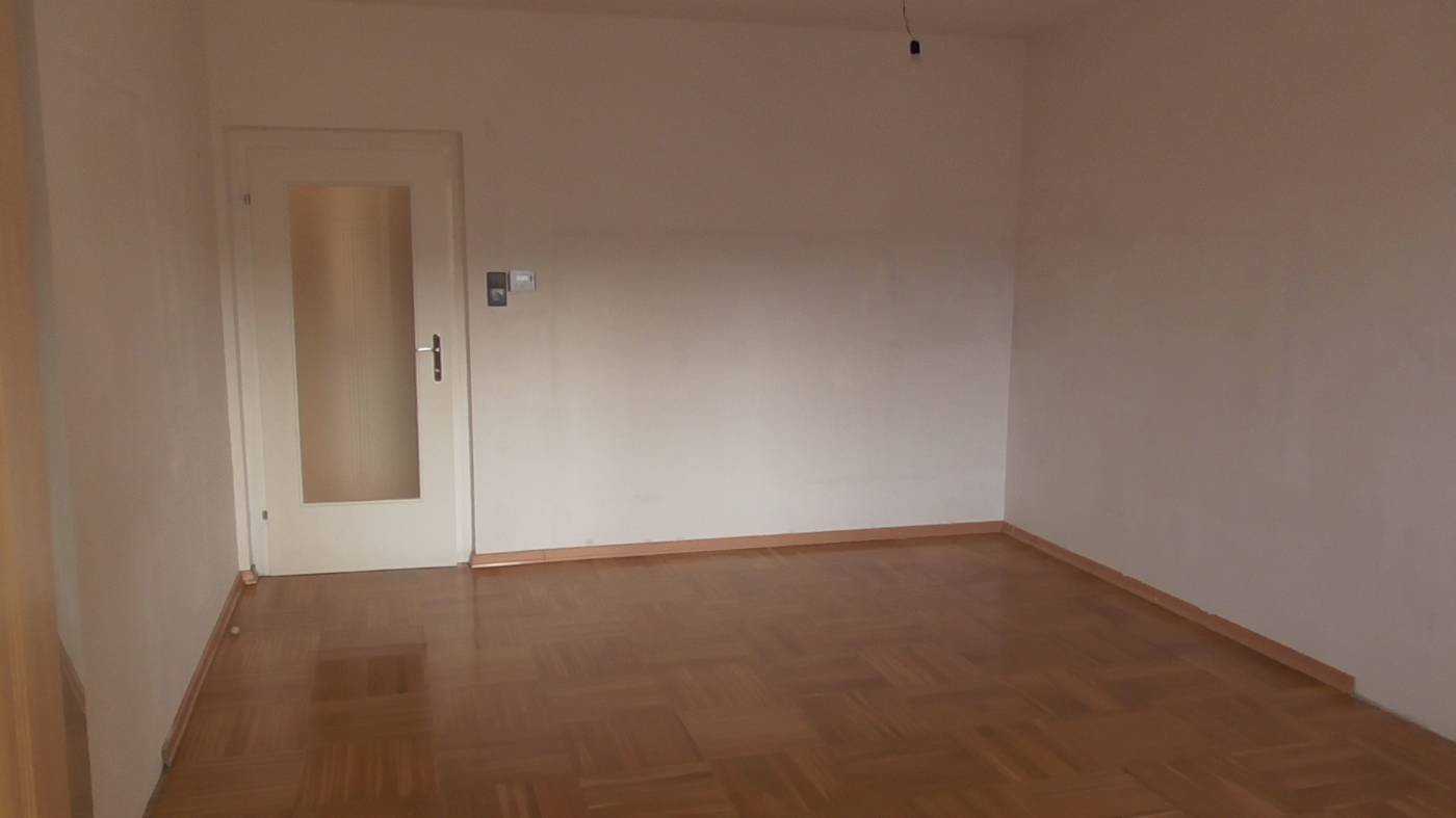 3 Zimmer Wohnung zu verkaufen (WG geeignet) Tulln an der ...
