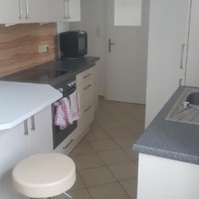 Zwei Zimmer in zentral gelegener Mädchen-WG - thumb