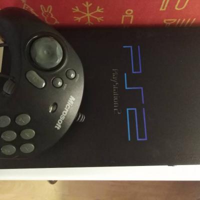 Playstation2 mit umfangreichem Zubehör - thumb