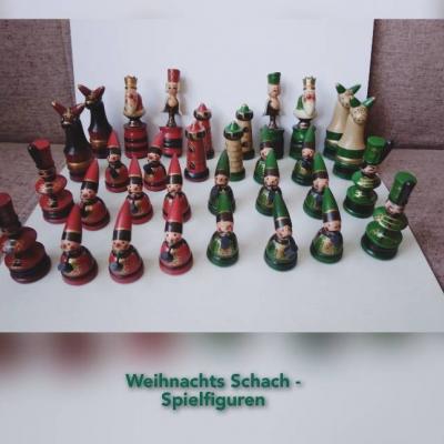 Vintage, ausgefallene Holz Weihnachts Schach Spielfiguren 20€ - thumb