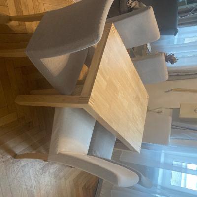 Ikea Tisch und Stühle - thumb