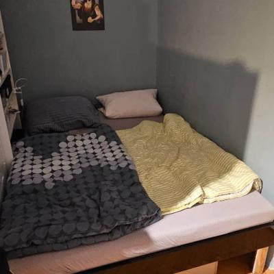 Bett mit Lattenrost und Abygda Matratze 140×200 9 Monate alt - thumb