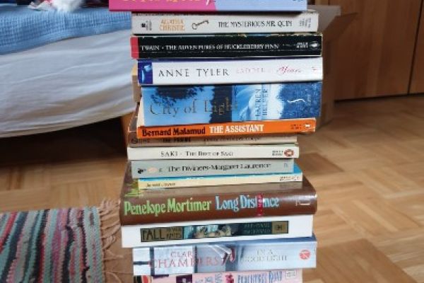 75 Englische Bücher günstig zu verkaufen