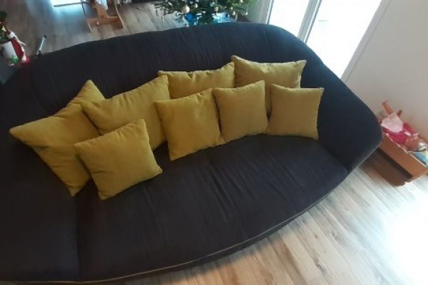 BIG SOFA freistehende Couch um EUR 155