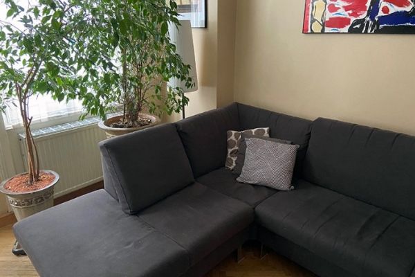 Großes Sofa/L-Form in Schokobraun, 100 EUR