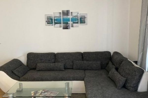 Couch in Grau Weiß - 350€