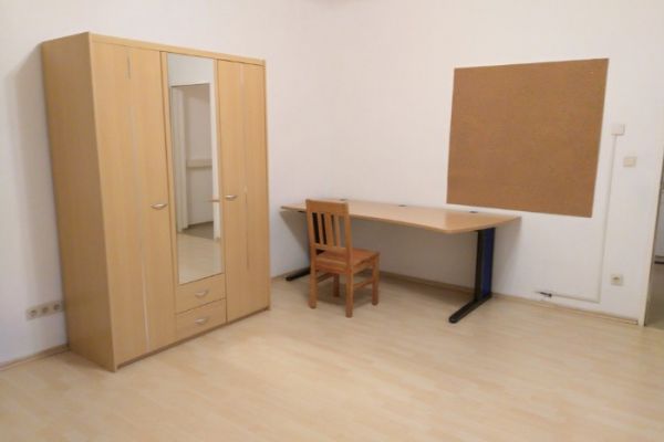 WG Zimmer zu vermieten / room in a shared house