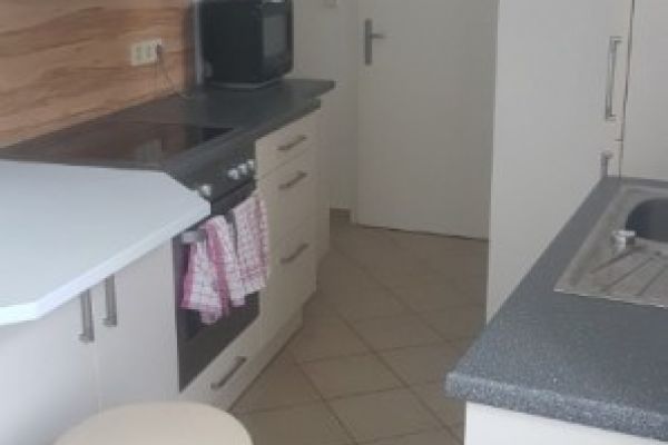 Zwei Zimmer in zentral gelegener Mädchen-WG