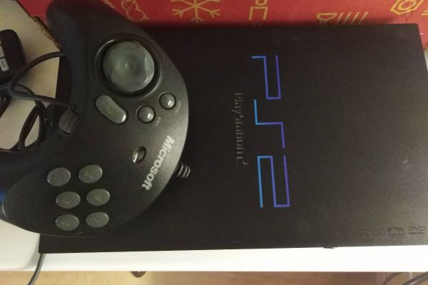 Playstation2 mit umfangreichem Zubehör