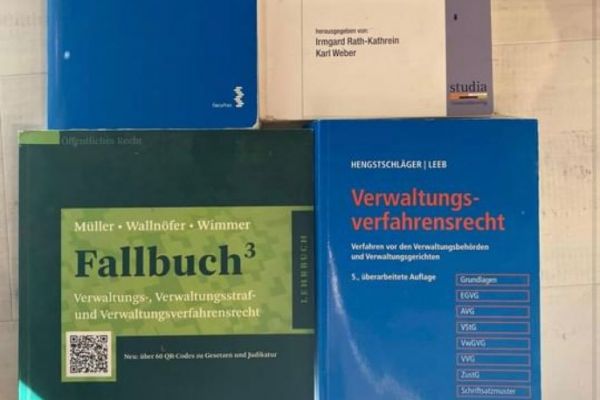 Verwaltungsrecht Bücher