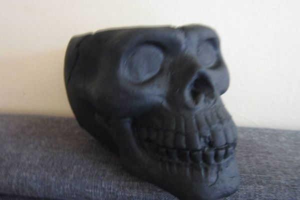 Totenkopf - Skull - Übertopf - Pflanzenschale - vielseitig verwendbar