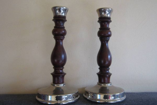 2 Stück alte schöne Kerzenständer - Holz - Metall - Höhe 29,5cm