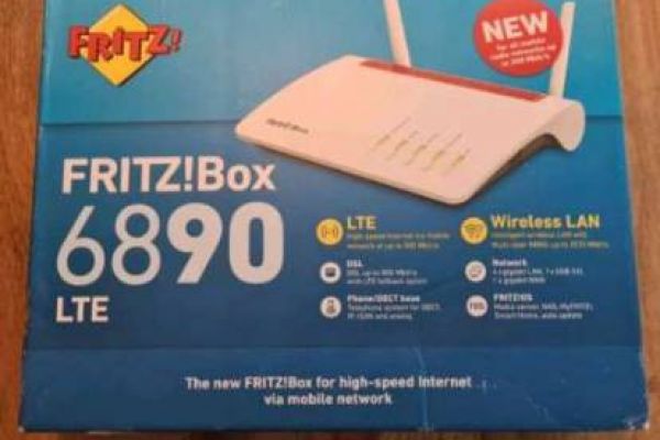 AVM FRITZ! Box 6890 (LTE- oder DSL-Modem, bis 300 MBit/ s, WLAN AC+ N