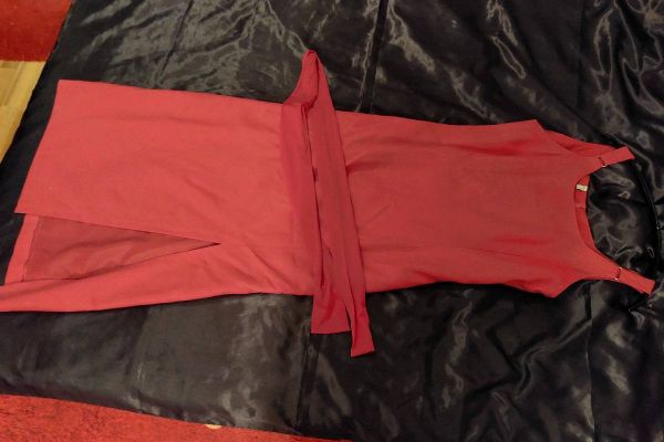 Kleid neu Sommer Farbe rot Gr. M