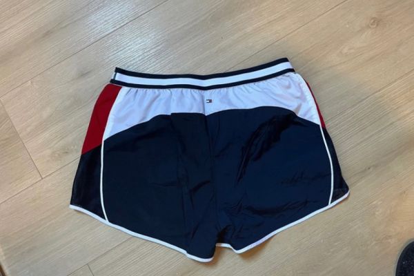 Kurze Sporthose