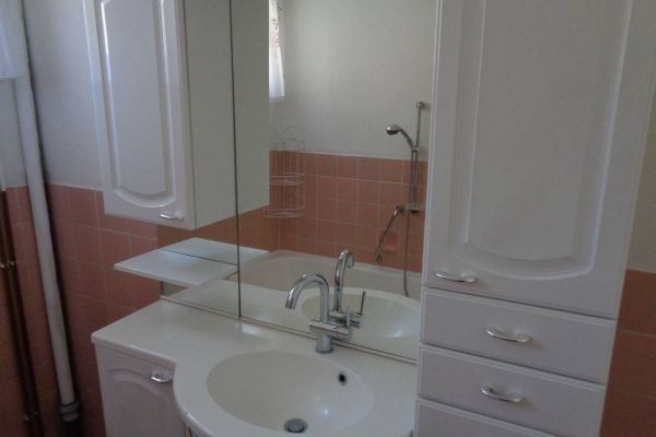 Wunderschöne, helle 2 Zimmerwohnung komplett möbliert