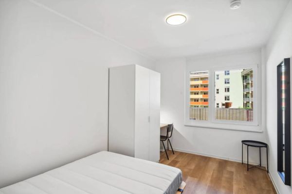 Zimmer in moderner, möblierter 2er WG