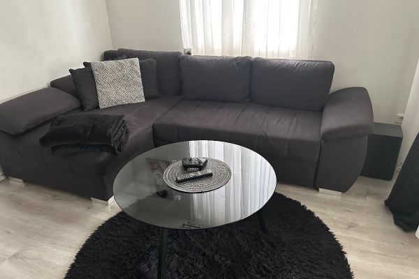 Ausziehbares Sofa mit Stauraum