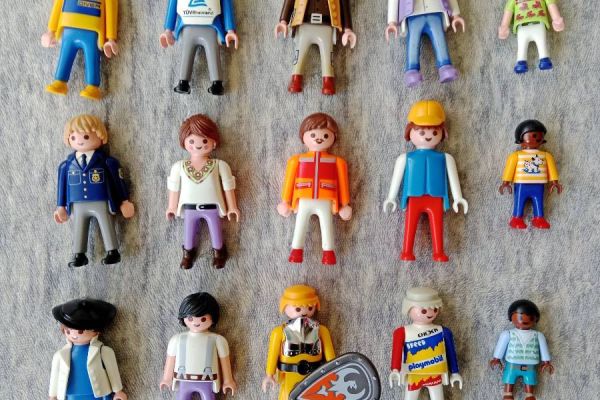 15 Teiliges Playmobil Figuren Set, KOMPLETTES Set abzugeben FIXPR.20€