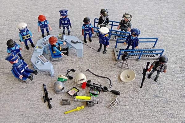 Playmobil Set, Polizei Telefonzentrale und div. Figuren mit Zubehör