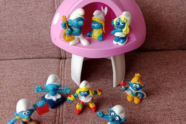 Schlümpfe Set mit Pilz Haus, FIXPREIS 25€ /NUR SELBSTABHOLUNG,23 Bez.