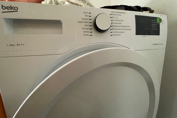 Wäschetrockner Fa. Beko - dringend abzugeben - wie neu - nur 3 x in Ve