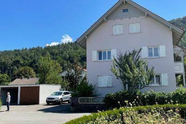 1-ZiWohnungSinglküche+Badezi+Autostellplatz Feldkirch-grenznah FL/CH