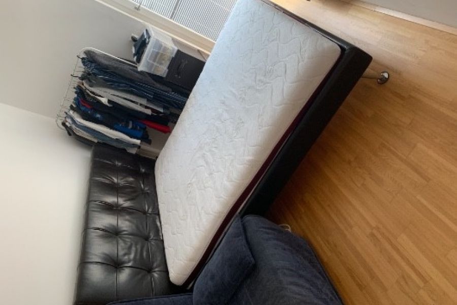 Neuwertige Couch und Bett zu vergeben VB 300€ - Bild 3