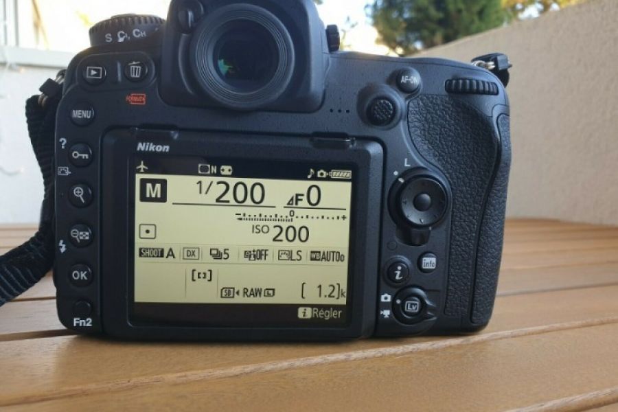 Nikon D500 Kamera in einwandfreiem Zustand - Bild 3