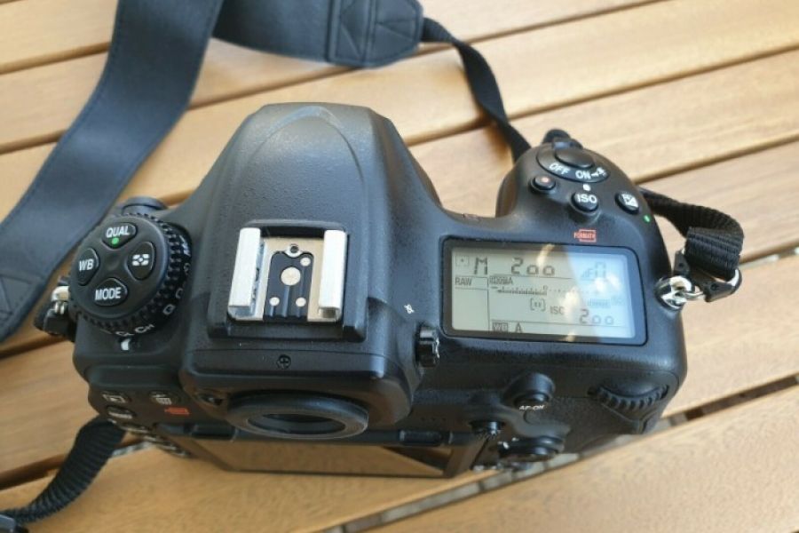 Nikon D500 Kamera in einwandfreiem Zustand - Bild 4