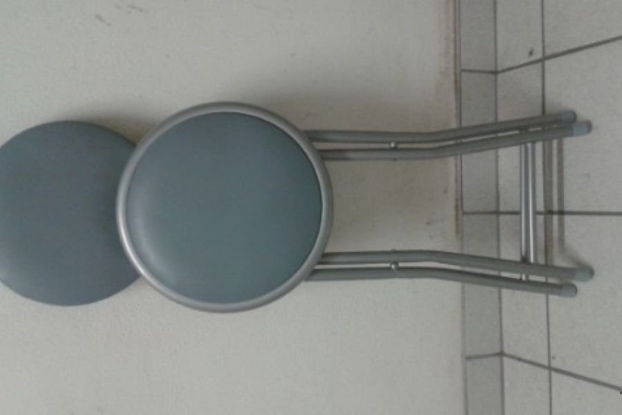 Klapphocker Grau (NEU ) - Bild 4