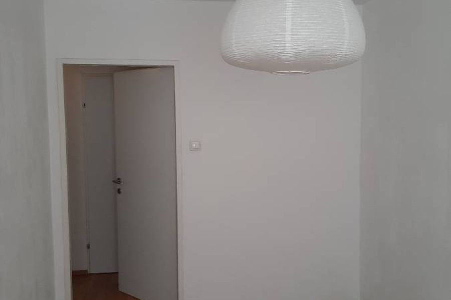 12m2 großes Zimmer in netter 3er WG zu vergeben - Bild 3