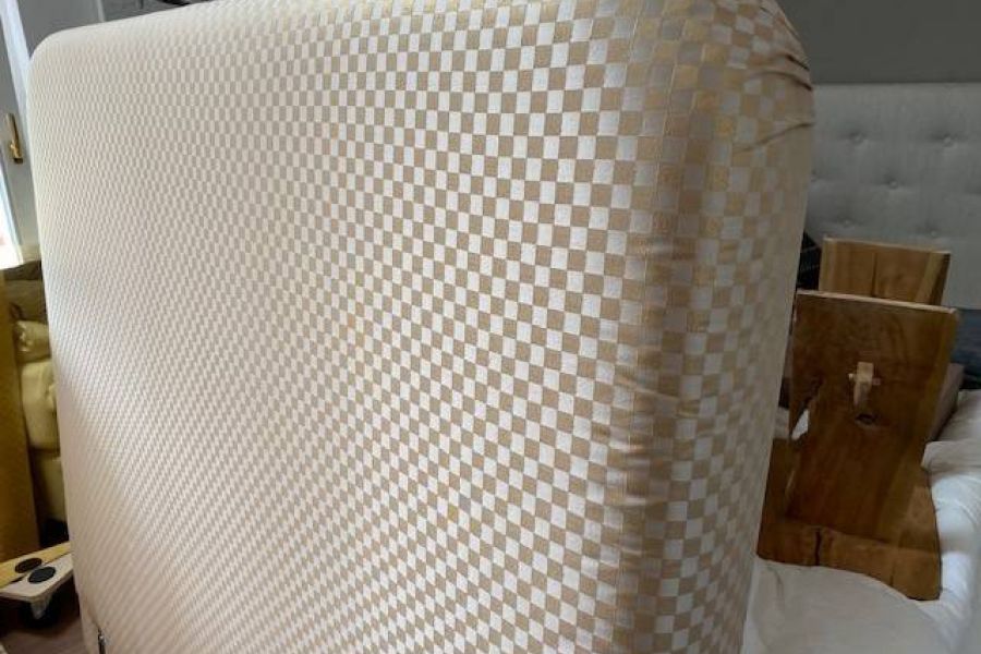 Schnell: Verschenke TRECA Boxspringbett - nur in Ferienwohnung genutzt - Bild 1