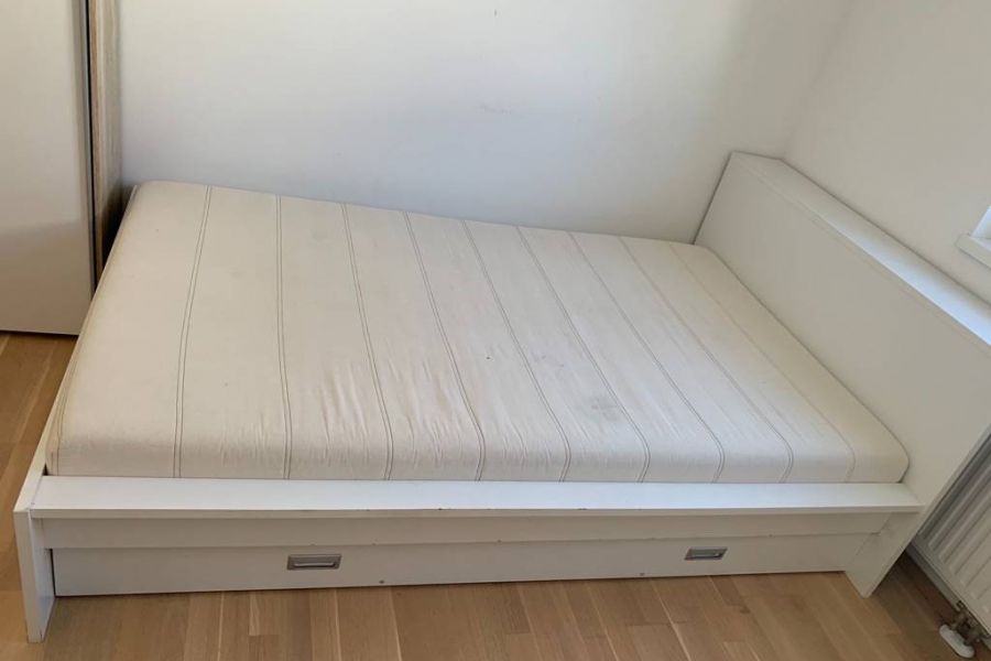 Bett inkl. Matratze zu verkaufen - Bild 1