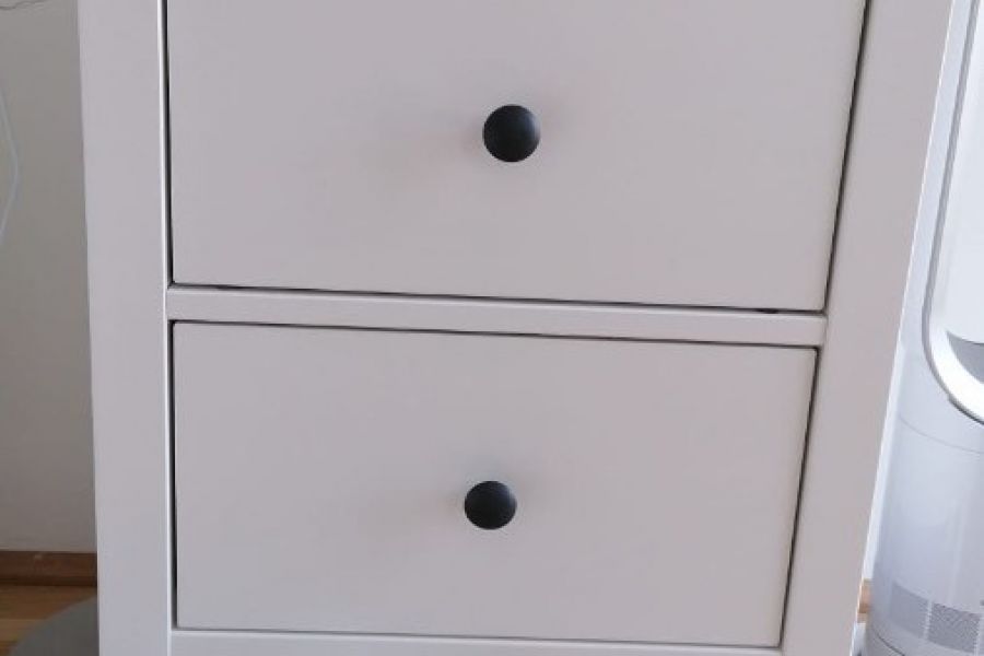 Nachttischschrank - Bild 1