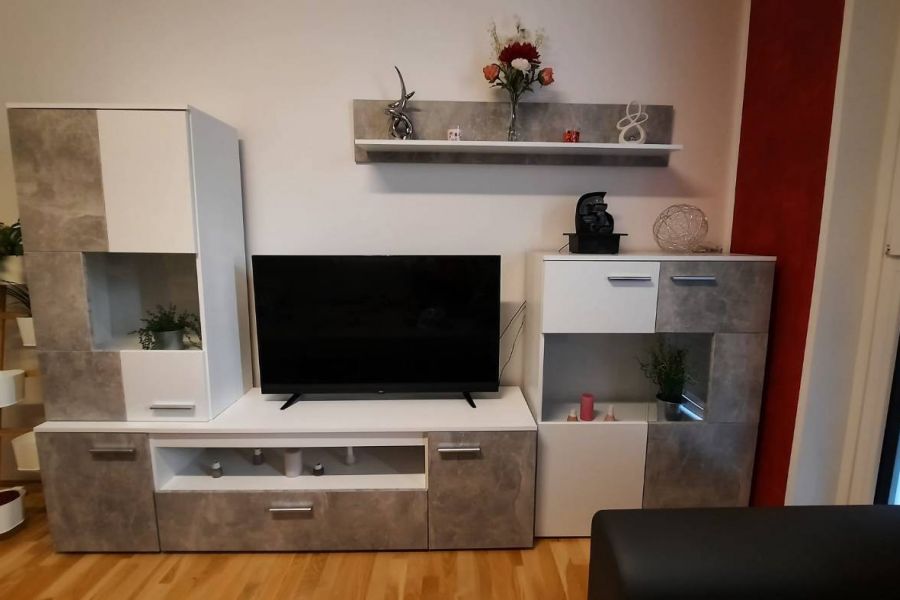 Stylische beleuchtete Wohnwand, Couchtisch mit Stauraum betongrau/weiß - Bild 3