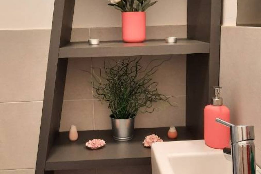 Stylisches offenes Wandregal - Bild 3