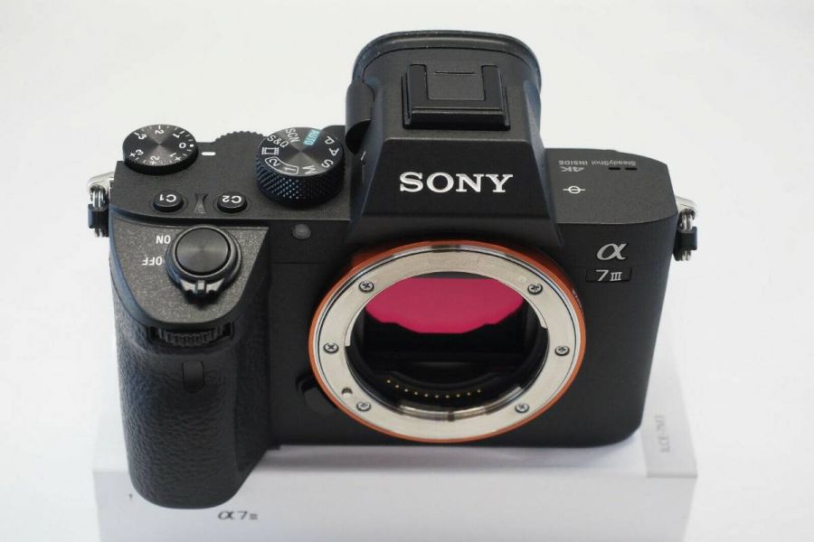 Sony Alpha 7 III mit Objektiv AF E 28-70mm 3.5-5.6 OSS - Bild 1