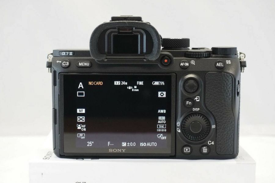 Sony Alpha 7 III mit Objektiv AF E 28-70mm 3.5-5.6 OSS - Bild 3
