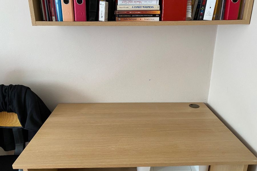 Schreibtisch mit Regal - Bild 2