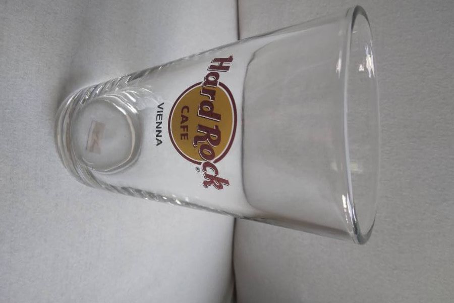Hard Rock Cafe Vienna Glas 17cm hoch 9.5cm Durchm FIXPREIS 10€ - Bild 2