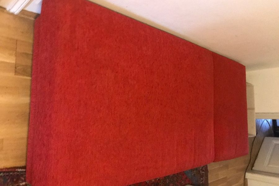 Sehr schönes Bettsofa rot abzugeben - Bild 1