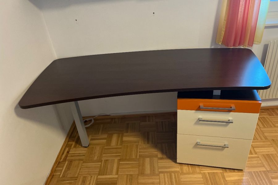 Schreibtisch mit Schubladen - Bild 1
