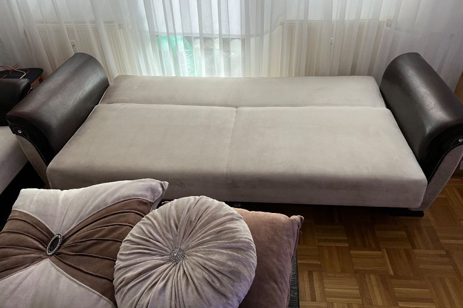 Schlafsofa / Couch mit Stauraum und Bettfunktion - Bild 2