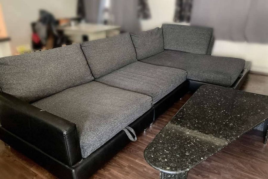 XXL-Couch mit Bettfunktion & Bettkasten - Bild 1