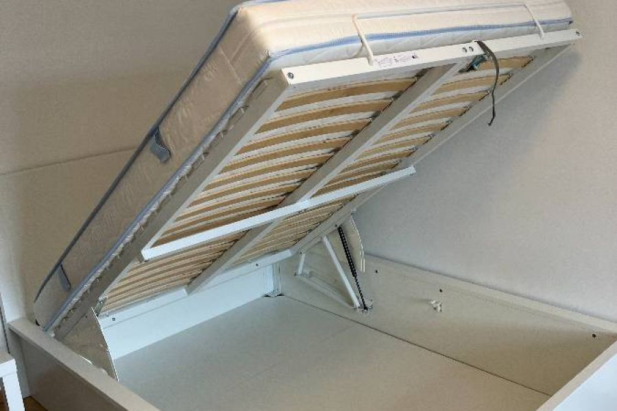 Neuwertiges Bett mit Stauraum (optional mit Matratze) - Bild 1