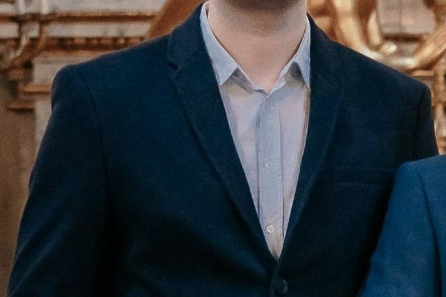 fescher Akademiker sucht Partnerin - Bild 1