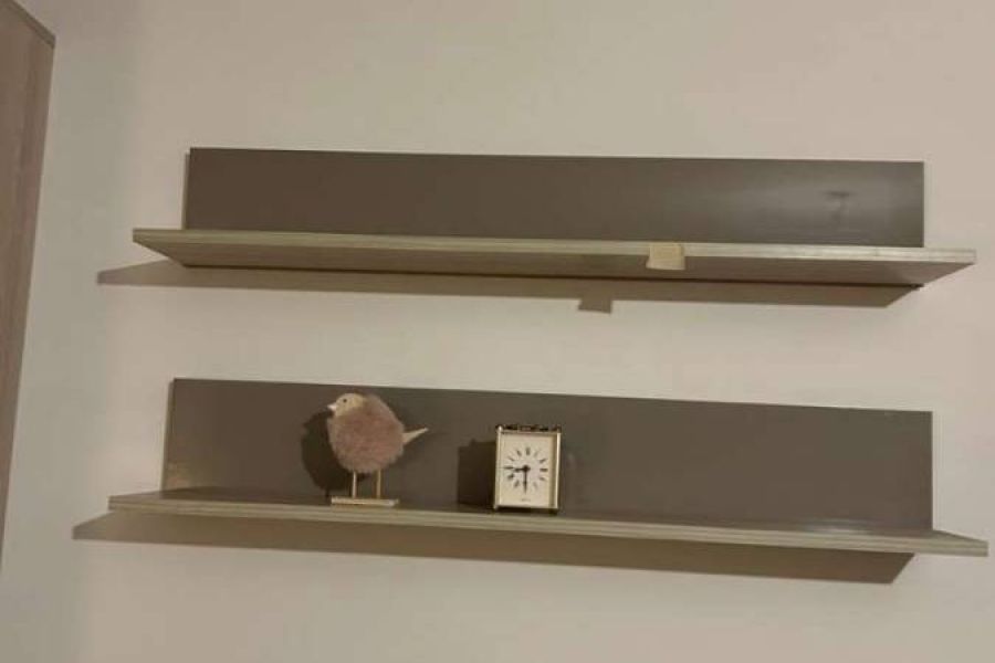Wohnzimmer Wand / Hängeschränke / Sideboard / Bretter - Bild 3
