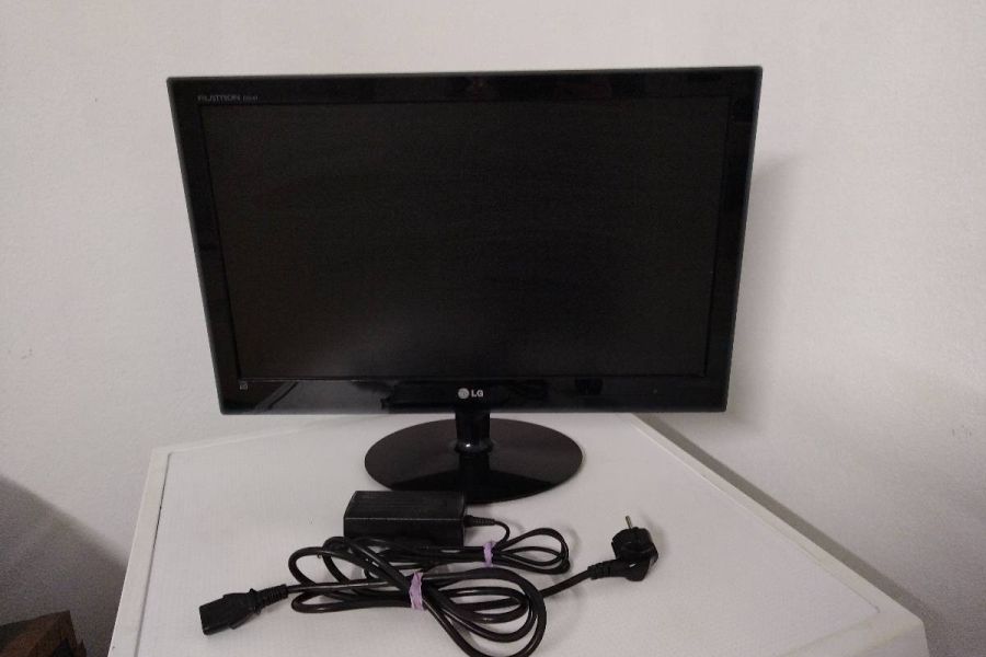 LG Flatron E2340T MONITOR - Bild 1