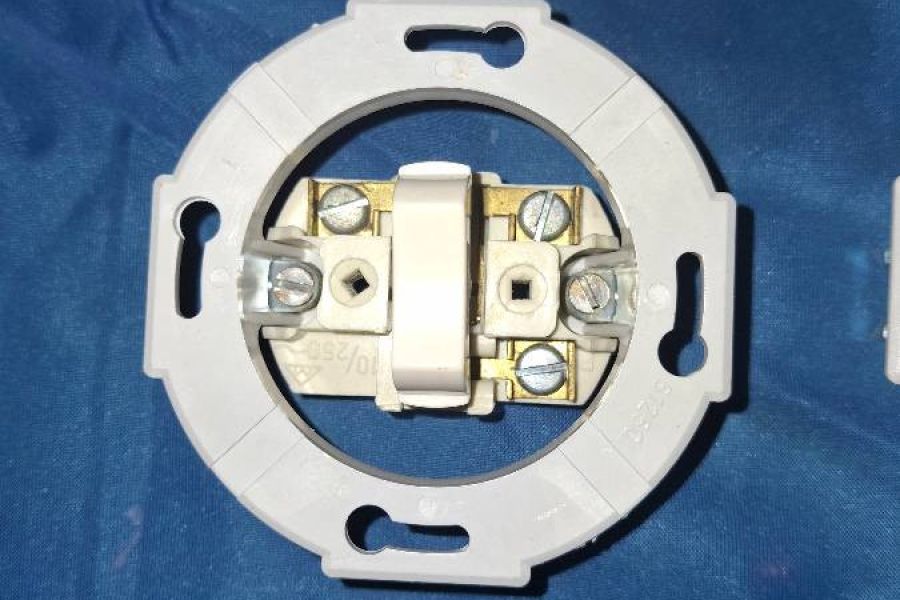 Retro Schalter unter Putz Rund Fa Mate Elektroweiss - Bild 1